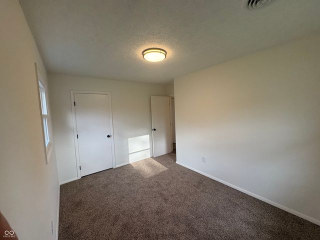 1732 Prairie Drive, Columbus, IN 47203