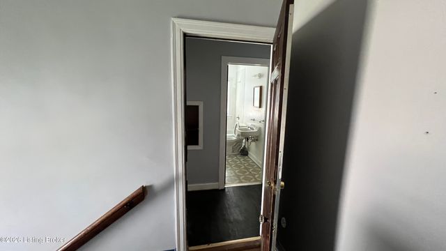 4221 S 2nd St, Louisville, KY 40214