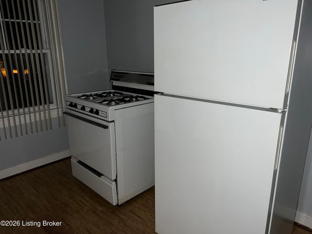 4221 S 2nd St, Louisville, KY 40214