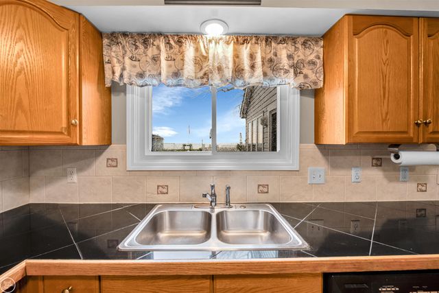 37330 Lakeshore Drive, Harrison Twp, MI 48045