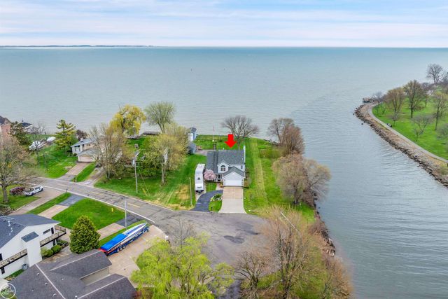 37330 Lakeshore Drive, Harrison Twp, MI 48045