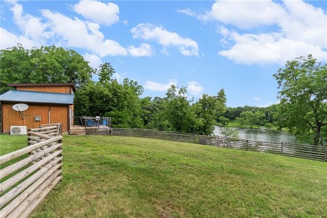 5891 SE Mohawk Drive, Lathrop, MO 64465