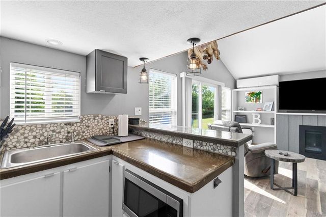 5891 SE Mohawk Drive, Lathrop, MO 64465
