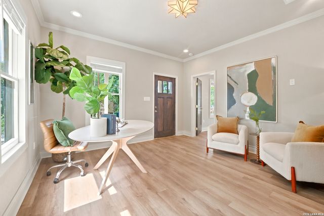 136 Gorman, San Antonio, TX 78202