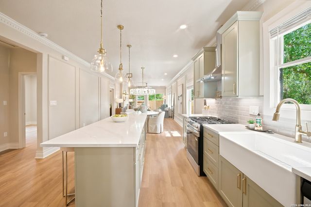136 Gorman, San Antonio, TX 78202
