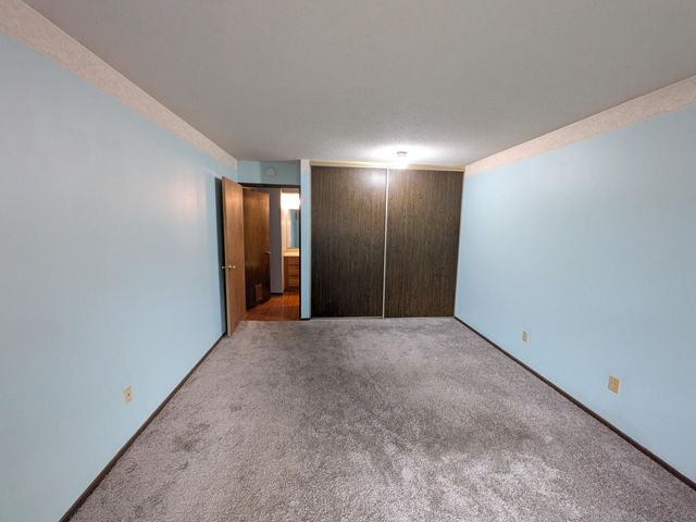 4436 Cedar Lake Road S 5, Saint Louis Park, MN 55416