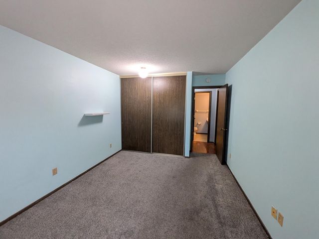 4436 Cedar Lake Road S 5, Saint Louis Park, MN 55416