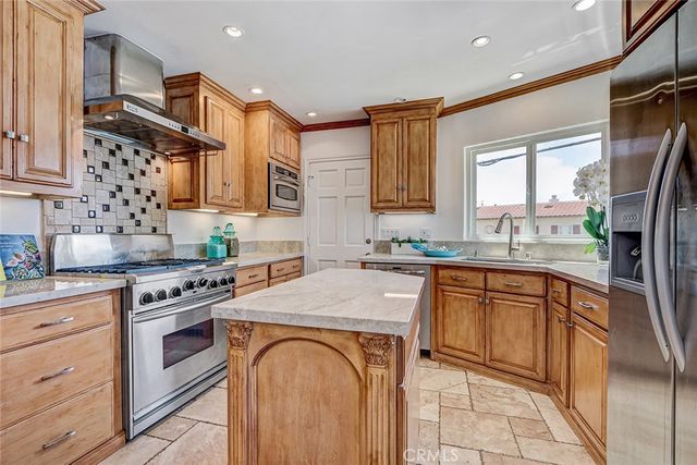 1102 10th, Hermosa Beach, CA 90254
