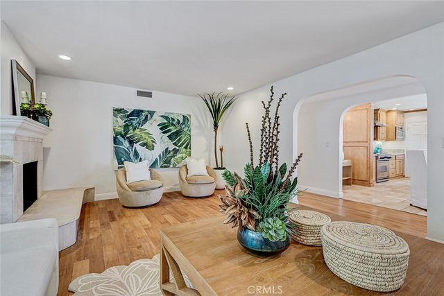 1102 10th, Hermosa Beach, CA 90254