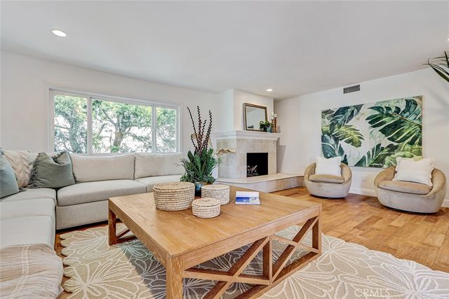 1102 10th, Hermosa Beach, CA 90254
