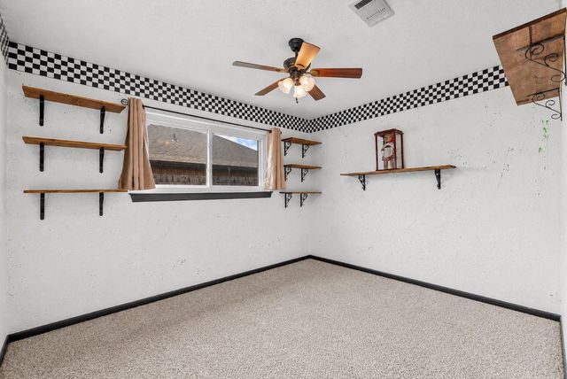 11734 Alamo Dr, La Porte, TX 77571