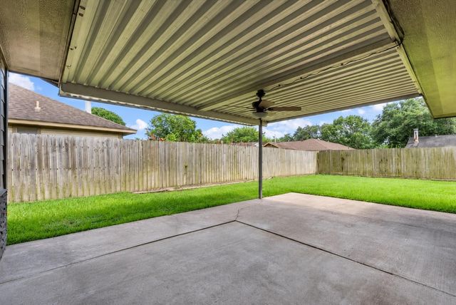 11734 Alamo Dr, La Porte, TX 77571