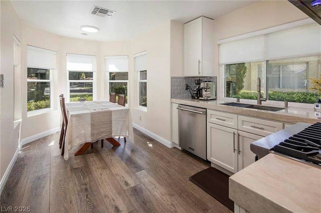 7044 Bright Springs Court, Las Vegas, NV 89113