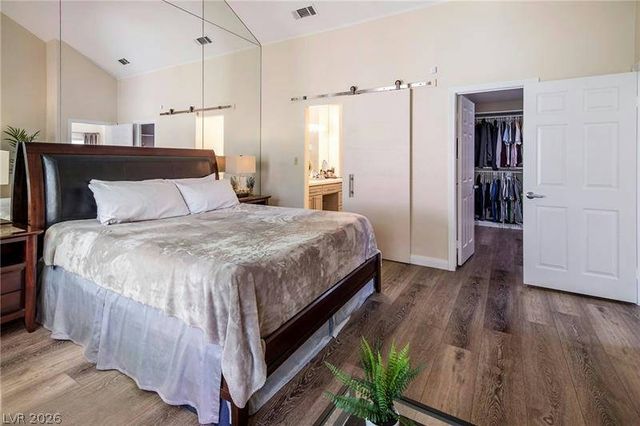 7044 Bright Springs Court, Las Vegas, NV 89113