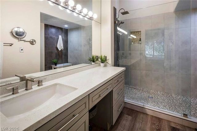 7044 Bright Springs Court, Las Vegas, NV 89113