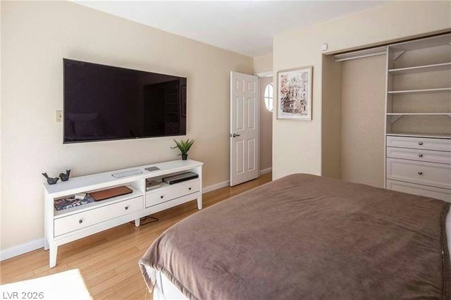 7044 Bright Springs Court, Las Vegas, NV 89113