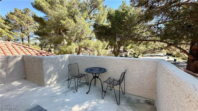 7044 Bright Springs Court, Las Vegas, NV 89113