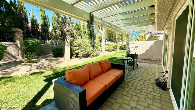 7044 Bright Springs Court, Las Vegas, NV 89113