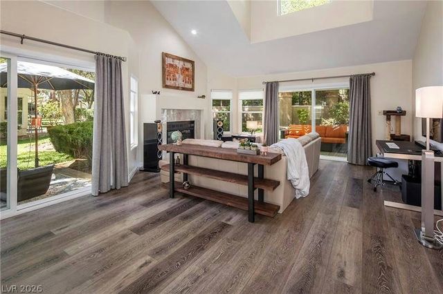 7044 Bright Springs Court, Las Vegas, NV 89113