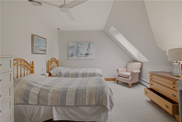 158 Narragansett Avenue U, Newport, RI 02840