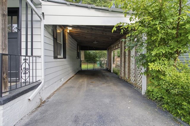 606 S Moore Road, Chattanooga, TN 37412