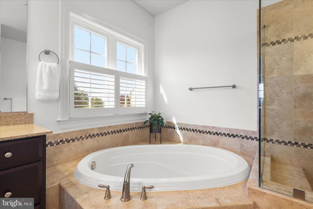 Image 43 of property listing at 14935 MICHELE DR, Glenelg, MD 21737
