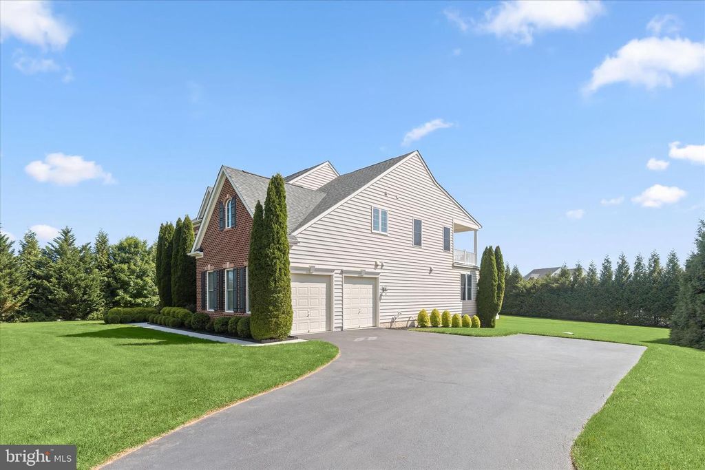 Image 60 of property listing at 14935 MICHELE DR, Glenelg, MD 21737