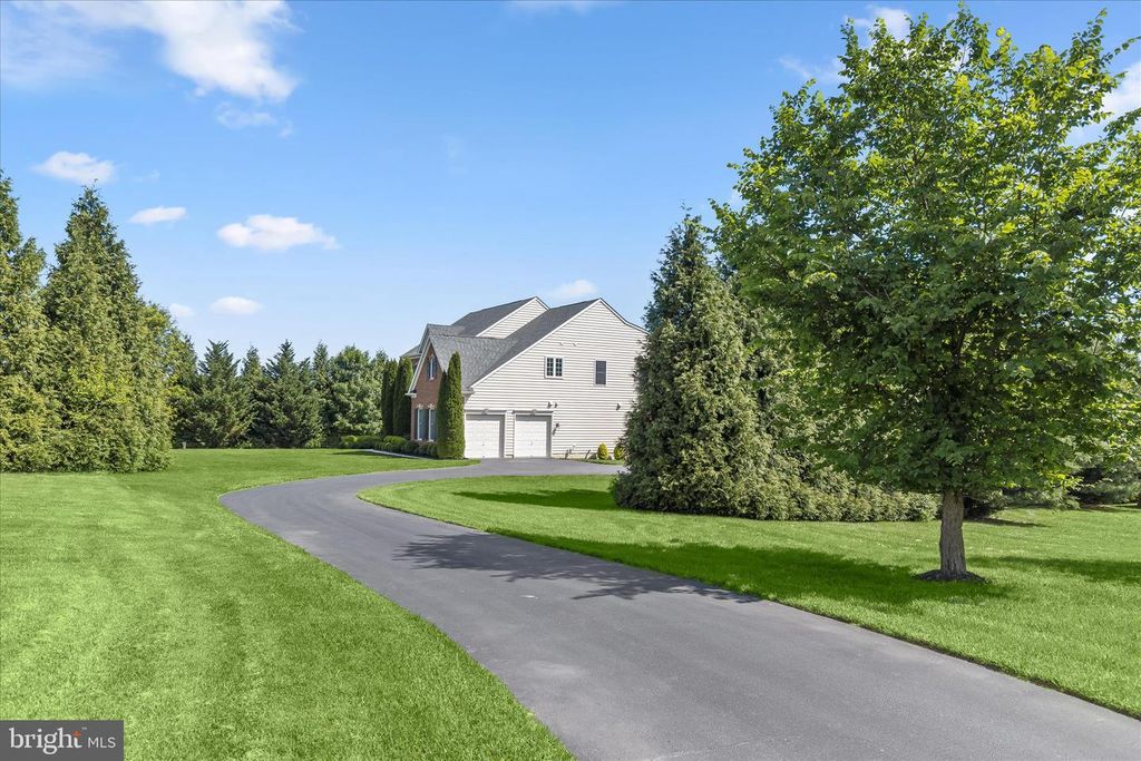 Image 61 of property listing at 14935 MICHELE DR, Glenelg, MD 21737
