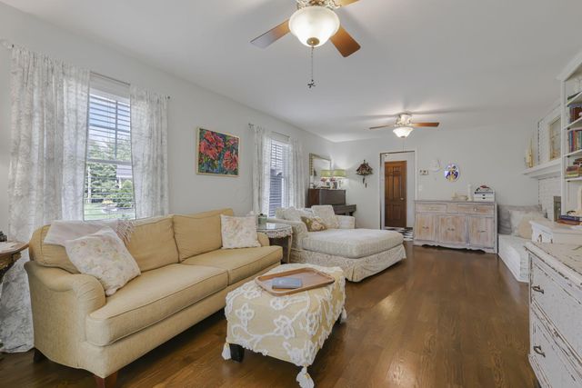 118 Sprague Drive, Hebron, OH 43025