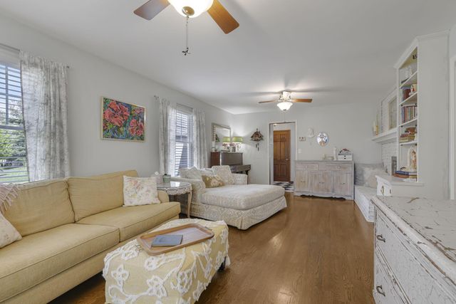 118 Sprague Drive, Hebron, OH 43025