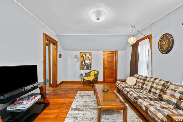 2149 32ND Street, Rock Island, IL 61201