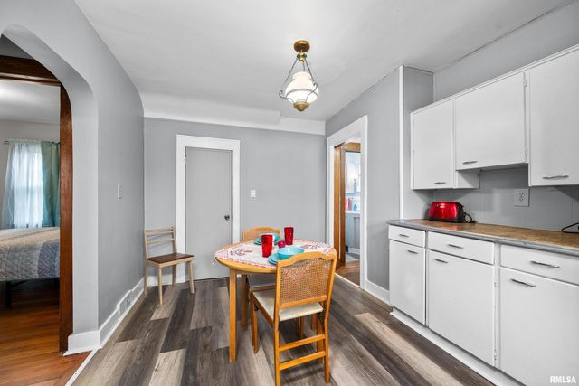 2149 32ND Street, Rock Island, IL 61201