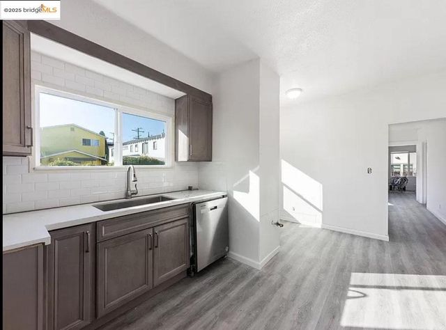 2709 California Street, Berkeley, CA 94703