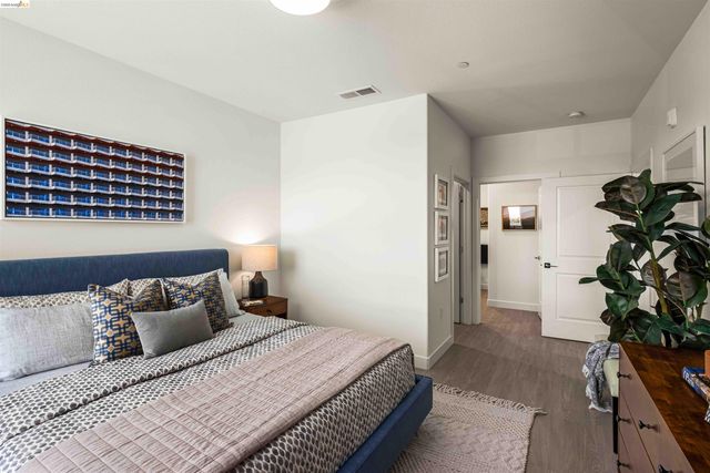 500 Somi Ct 412, Hayward, CA 94544