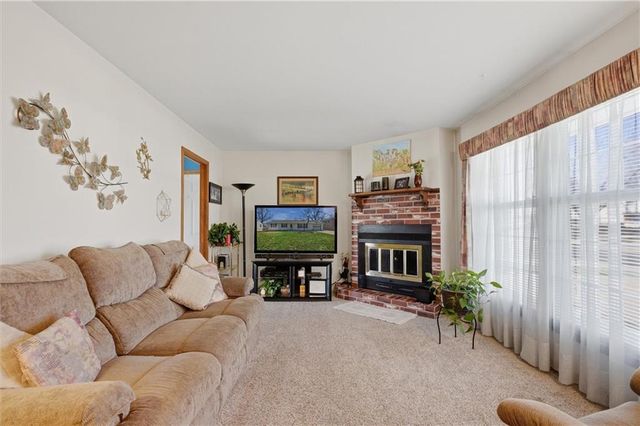 8209 E 133rd Terrace, Grandview, MO 64030