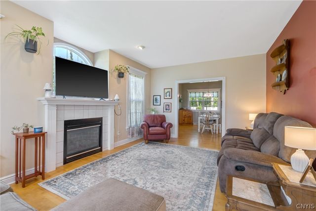 6377 Electric Railway, Cicero, NY 13039