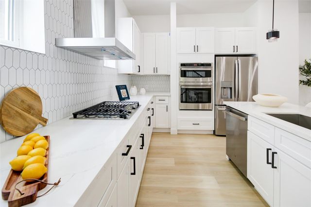 1214 W 24th Street C, Houston, TX 77008