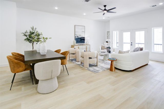 1214 W 24th Street C, Houston, TX 77008