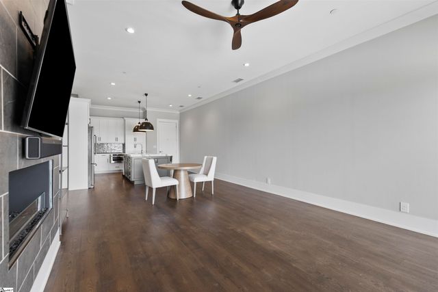 110 N Markley Street Unit 304, Greenville, SC 29601