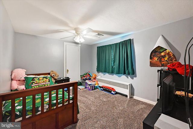 1114 W ARCH ST, Coal Township, PA 17866