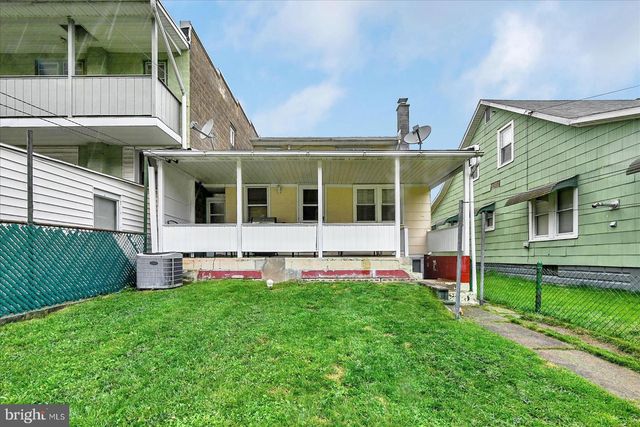 1114 W ARCH ST, Coal Township, PA 17866