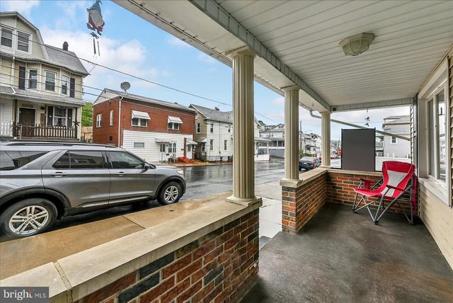 1114 W ARCH ST, Coal Township, PA 17866