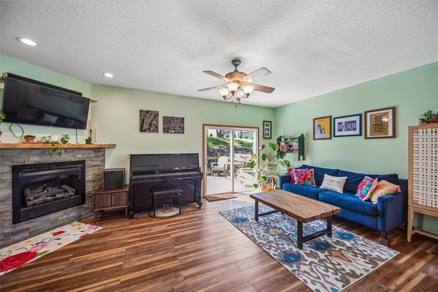 5405 Jordan Boulevard, Pleasant Hill, IA 50327