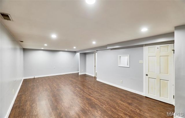 209 N Duchesne Drive, St Charles, MO 63301