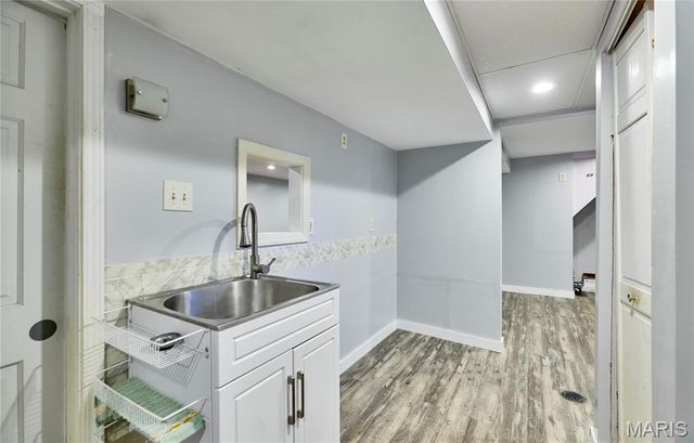 209 N Duchesne Drive, St Charles, MO 63301