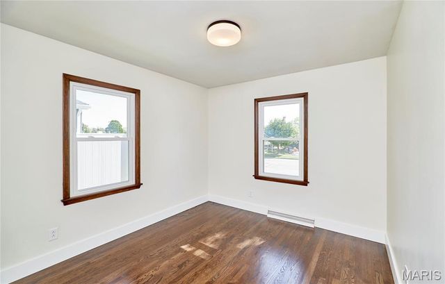 209 N Duchesne Drive, St Charles, MO 63301