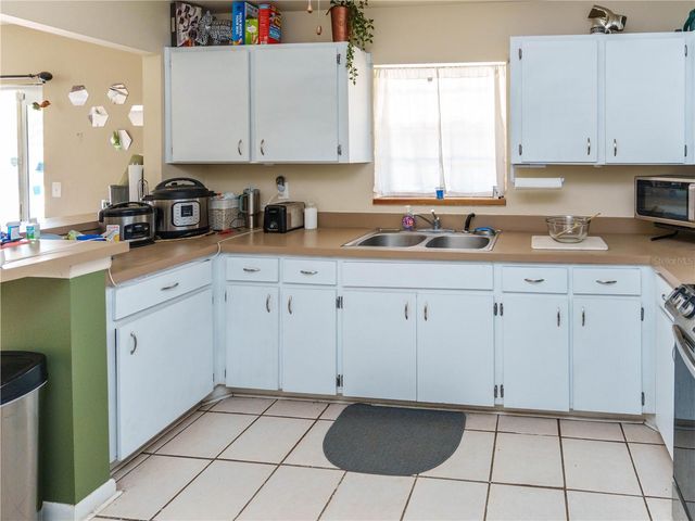5392 MARINER BOULEVARD, Spring Hill, FL 34609