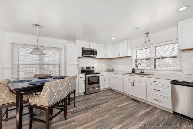 515 W Delaware Street, Tahlequah, OK 74464