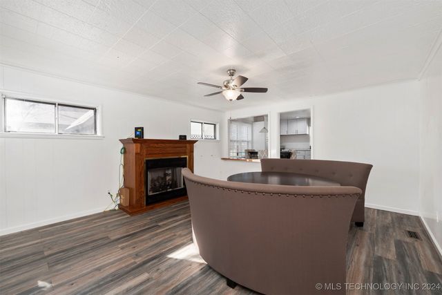 515 W Delaware Street, Tahlequah, OK 74464