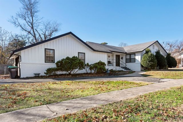 515 W Delaware Street, Tahlequah, OK 74464